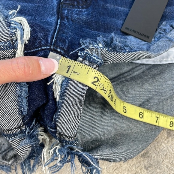 NWT One Teaspoon Sailors Low Rise Relaxed Fit Shorts Dark Wash Sz 26 - Picture 10 of 11